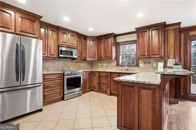 700 Woodmont Drive, Marietta, GA 30062