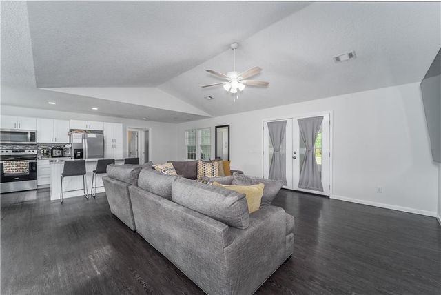 4754 Otter Creek Circle, Blackshear, GA 31516