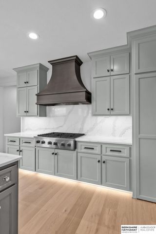 12620 S 78th Avenue, Papillion, NE 68046