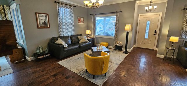 218 W Chester Street, Long Beach, NY 11561