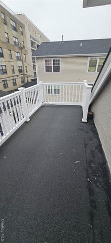 218 W Chester Street, Long Beach, NY 11561