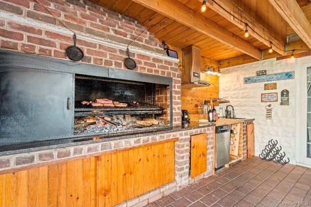 218 W Chester Street, Long Beach, NY 11561