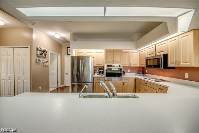 17090 Silver Panther LN, Fort Myers, FL 33913