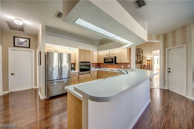 17090 Silver Panther LN, Fort Myers, FL 33913