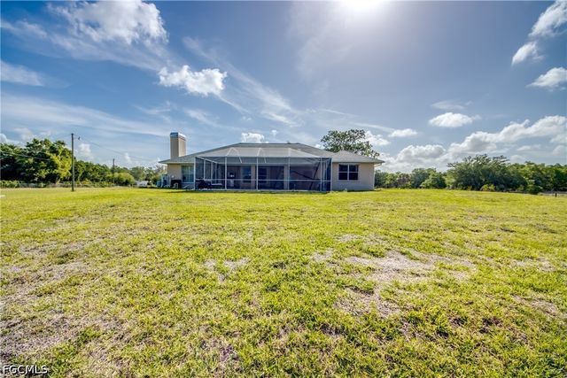 17090 Silver Panther LN, Fort Myers, FL 33913