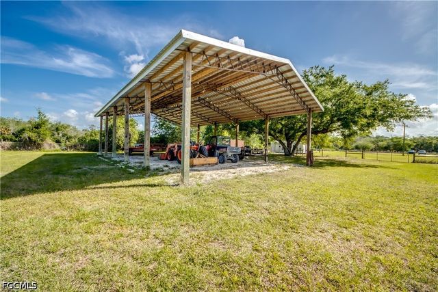 17090 Silver Panther LN, Fort Myers, FL 33913