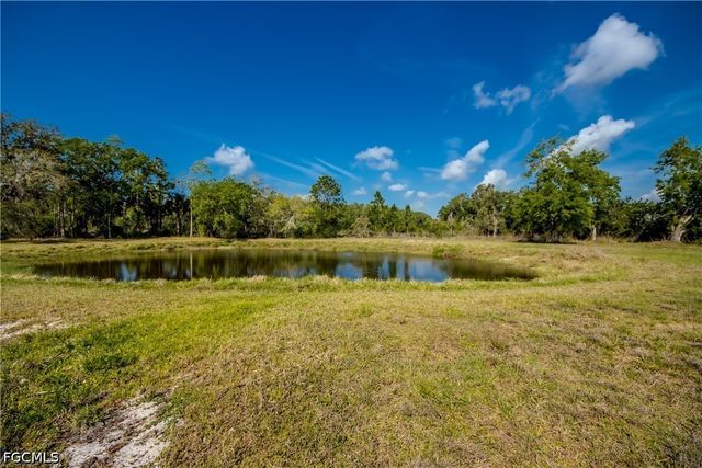 17090 Silver Panther LN, Fort Myers, FL 33913