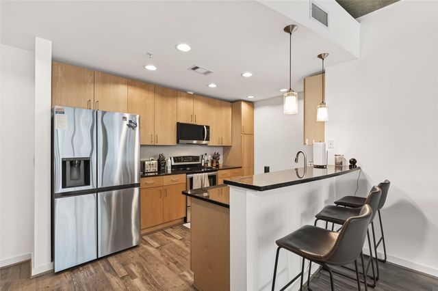 5925 Almeda Road 10814, Houston, TX 77004