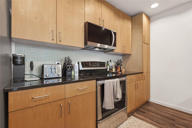 5925 Almeda Road 10814, Houston, TX 77004