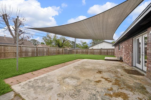 6026 Golden Forest Drive, Houston, TX 77092
