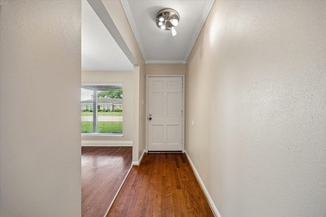 6026 Golden Forest Drive, Houston, TX 77092