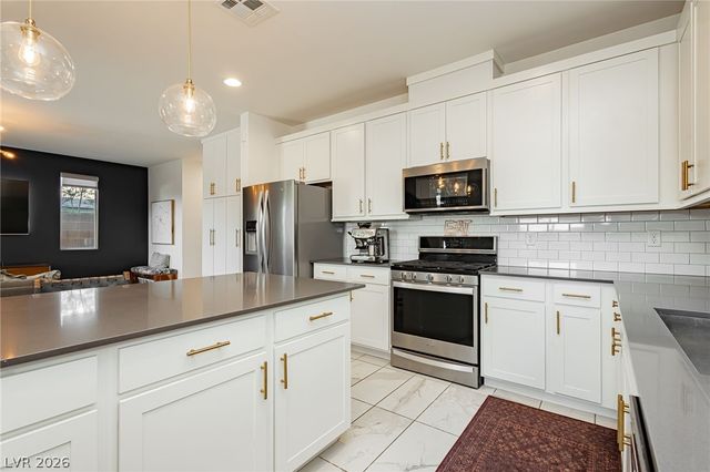 9760 Pyrite Mystery Avenue, Las Vegas, NV 89148