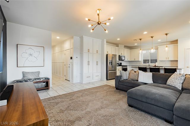 9760 Pyrite Mystery Avenue, Las Vegas, NV 89148