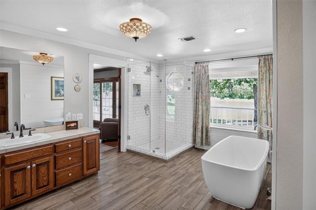 7837 Farm Road 2648, Paris, TX 75462
