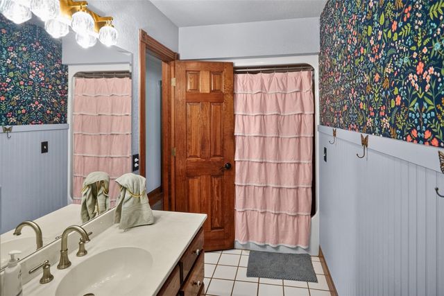 7837 Farm Road 2648, Paris, TX 75462