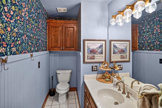 7837 Farm Road 2648, Paris, TX 75462