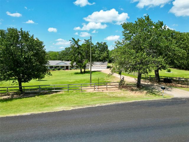 7837 Farm Road 2648, Paris, TX 75462