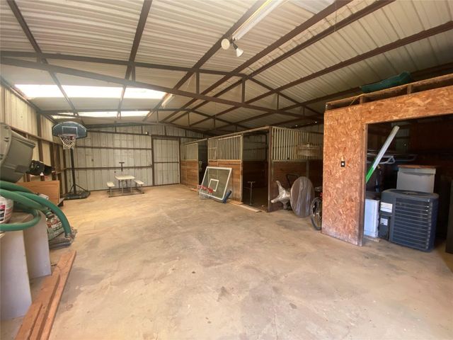 7837 Farm Road 2648, Paris, TX 75462