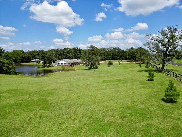 7837 Farm Road 2648, Paris, TX 75462