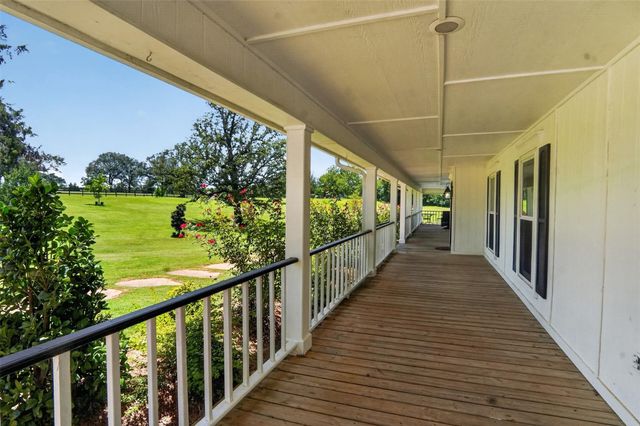 7837 Farm Road 2648, Paris, TX 75462