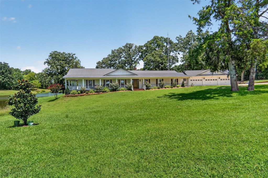 7837 Farm Road 2648, Paris, TX 75462