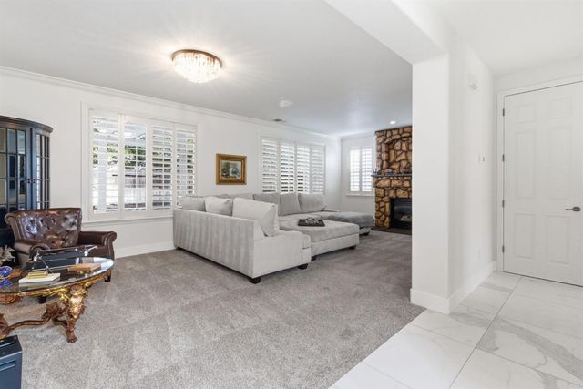 243 John Kamps Way, Ripon, CA 95366