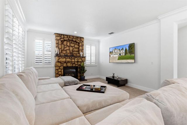 243 John Kamps Way, Ripon, CA 95366