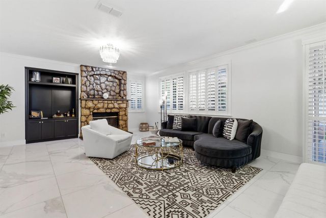 243 John Kamps Way, Ripon, CA 95366