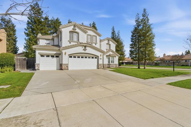 243 John Kamps Way, Ripon, CA 95366