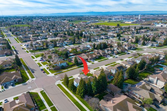 243 John Kamps Way, Ripon, CA 95366