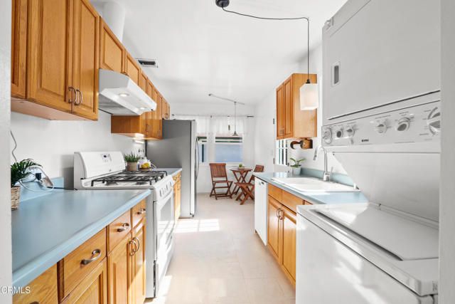 2062 N Garfield Avenue, Pasadena, CA 91104