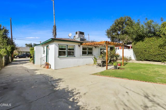 2062 N Garfield Avenue, Pasadena, CA 91104