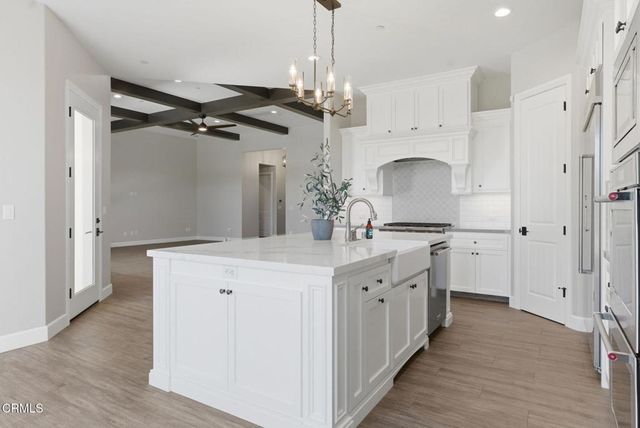 13529 Stonethwaite Lane, Bakersfield, CA 93311