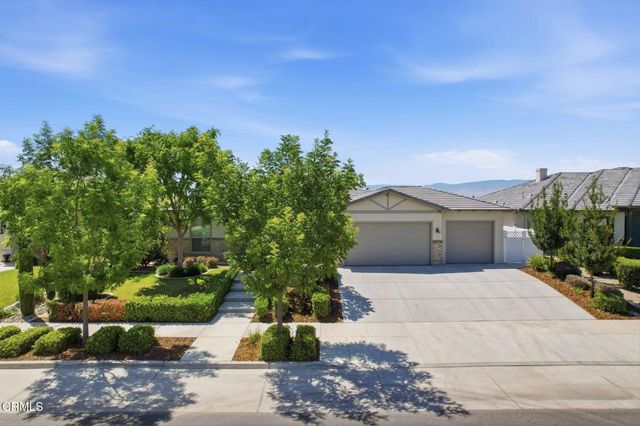 13529 Stonethwaite Lane, Bakersfield, CA 93311