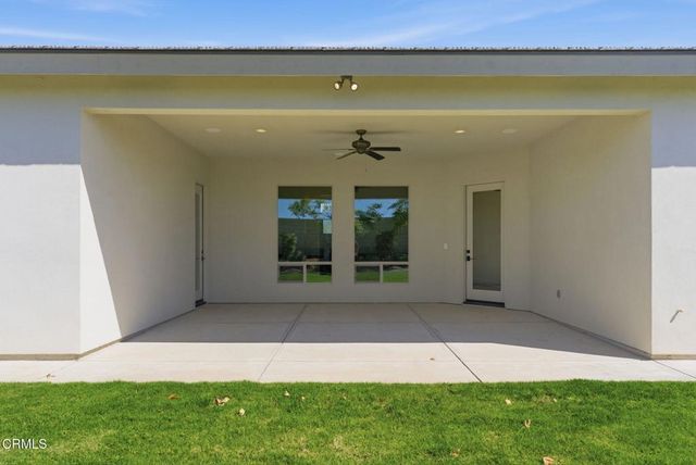 13529 Stonethwaite Lane, Bakersfield, CA 93311