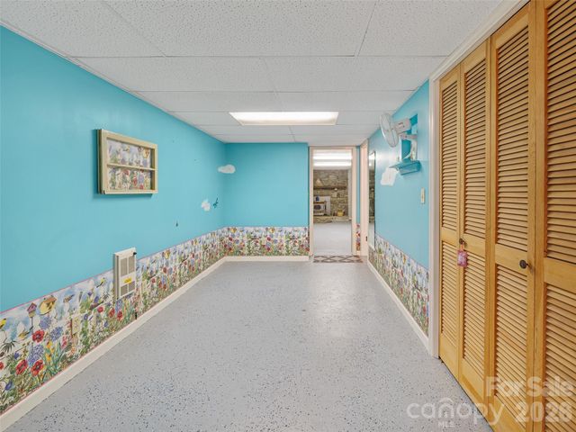 1065 Upper Pig Pen Road, Green Mountain, NC 28740