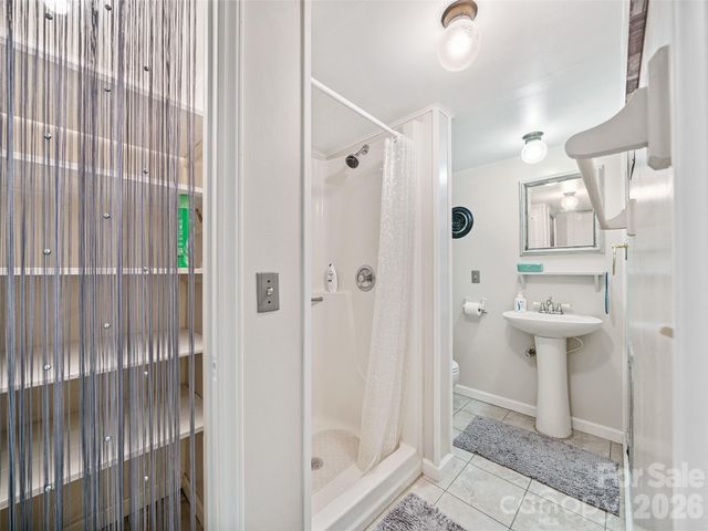 1065 Upper Pig Pen Road, Green Mountain, NC 28740