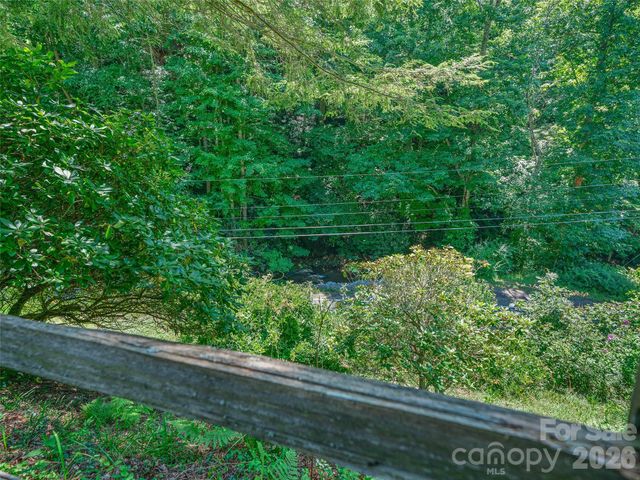 1065 Upper Pig Pen Road, Green Mountain, NC 28740