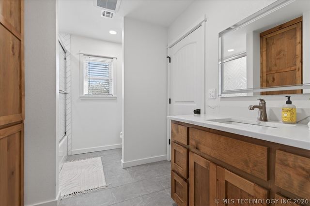 116 Carlyle Road, Bartlesville, OK 74003