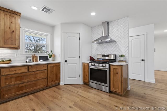 116 Carlyle Road, Bartlesville, OK 74003