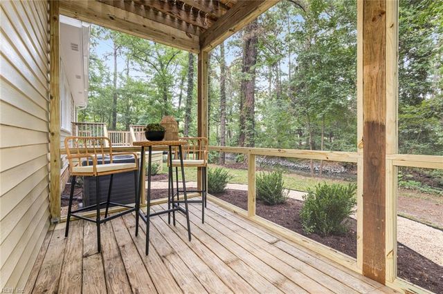 608 Thalia RD, Virginia Beach, VA 23452