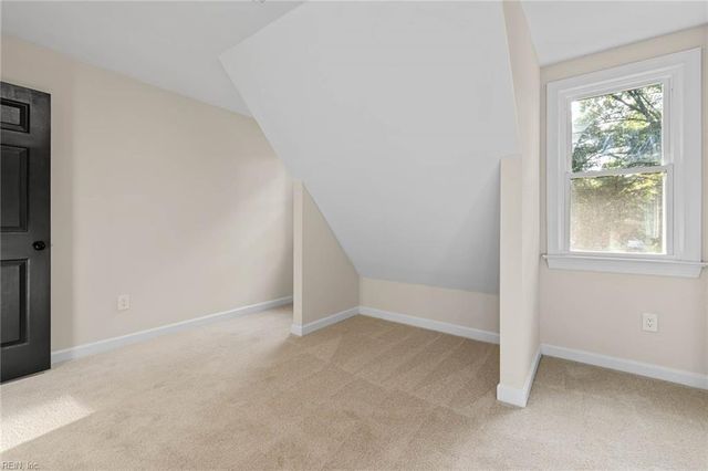 608 Thalia RD, Virginia Beach, VA 23452