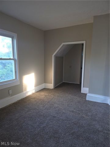 12423 Phillips Avenue, Cleveland, OH 44108