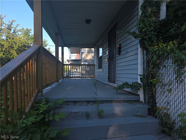 12423 Phillips Avenue, Cleveland, OH 44108