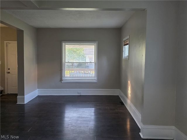 12423 Phillips Avenue, Cleveland, OH 44108
