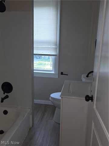 12423 Phillips Avenue, Cleveland, OH 44108