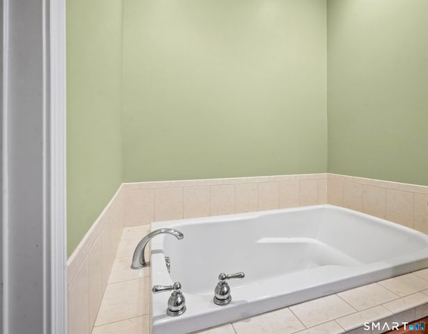 314 Briarwood Drive, Manchester, CT 06040