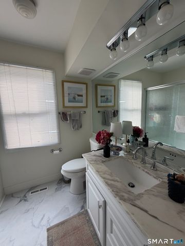 1 Sylvan Lane C, Westport, CT 06880