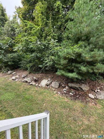 1 Sylvan Lane C, Westport, CT 06880