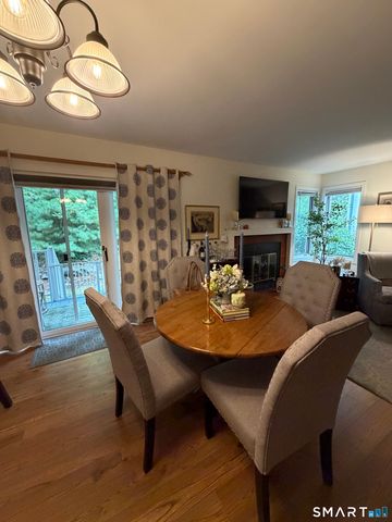 1 Sylvan Lane C, Westport, CT 06880
